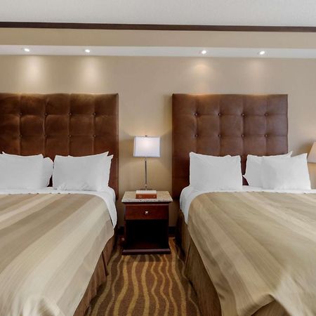 Best Western Premier Denham Inn & Suites Ледук Экстерьер фото