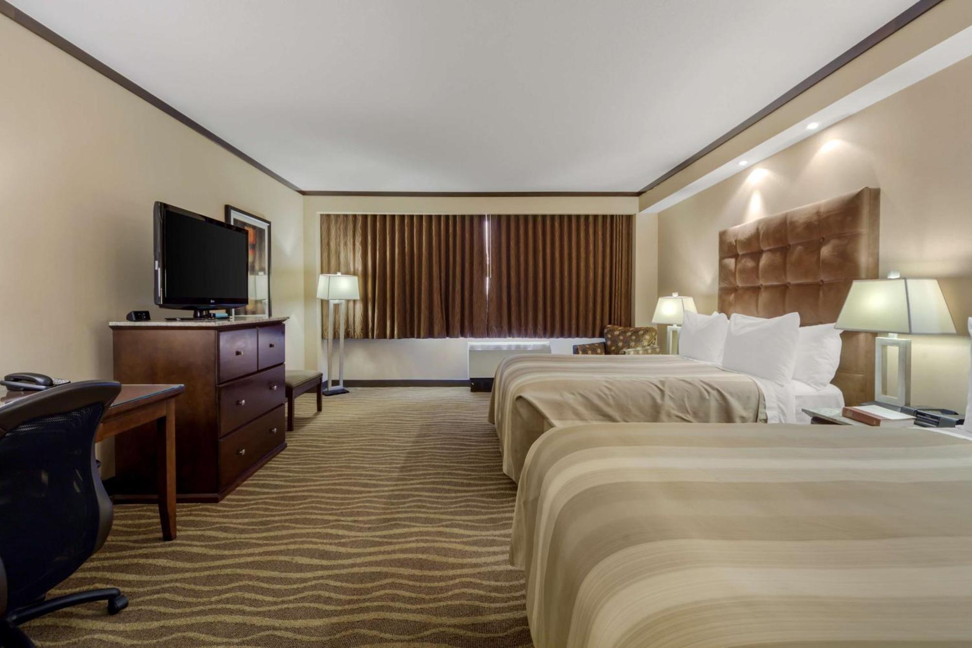 Best Western Premier Denham Inn & Suites Ледук Экстерьер фото