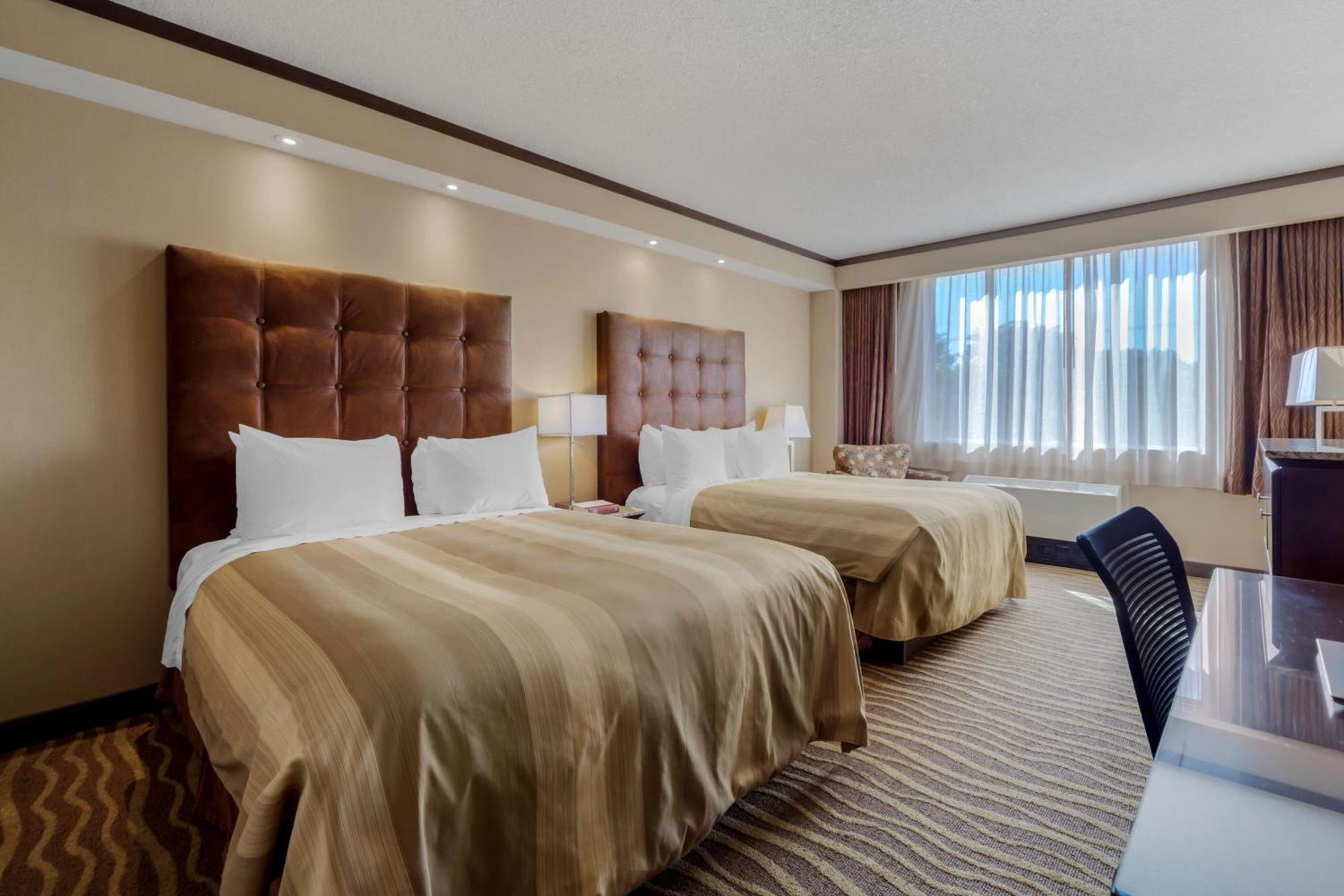 Best Western Premier Denham Inn & Suites Ледук Экстерьер фото