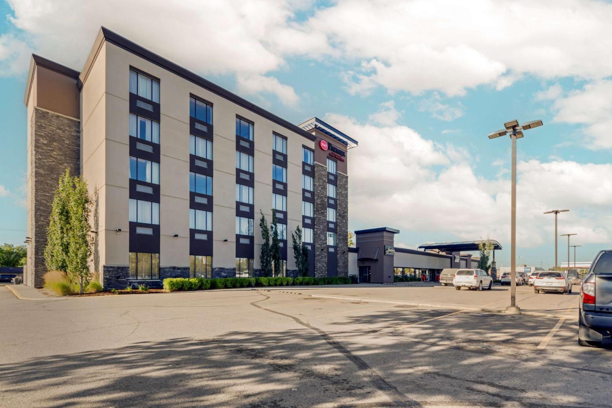 Best Western Premier Denham Inn & Suites Ледук Экстерьер фото