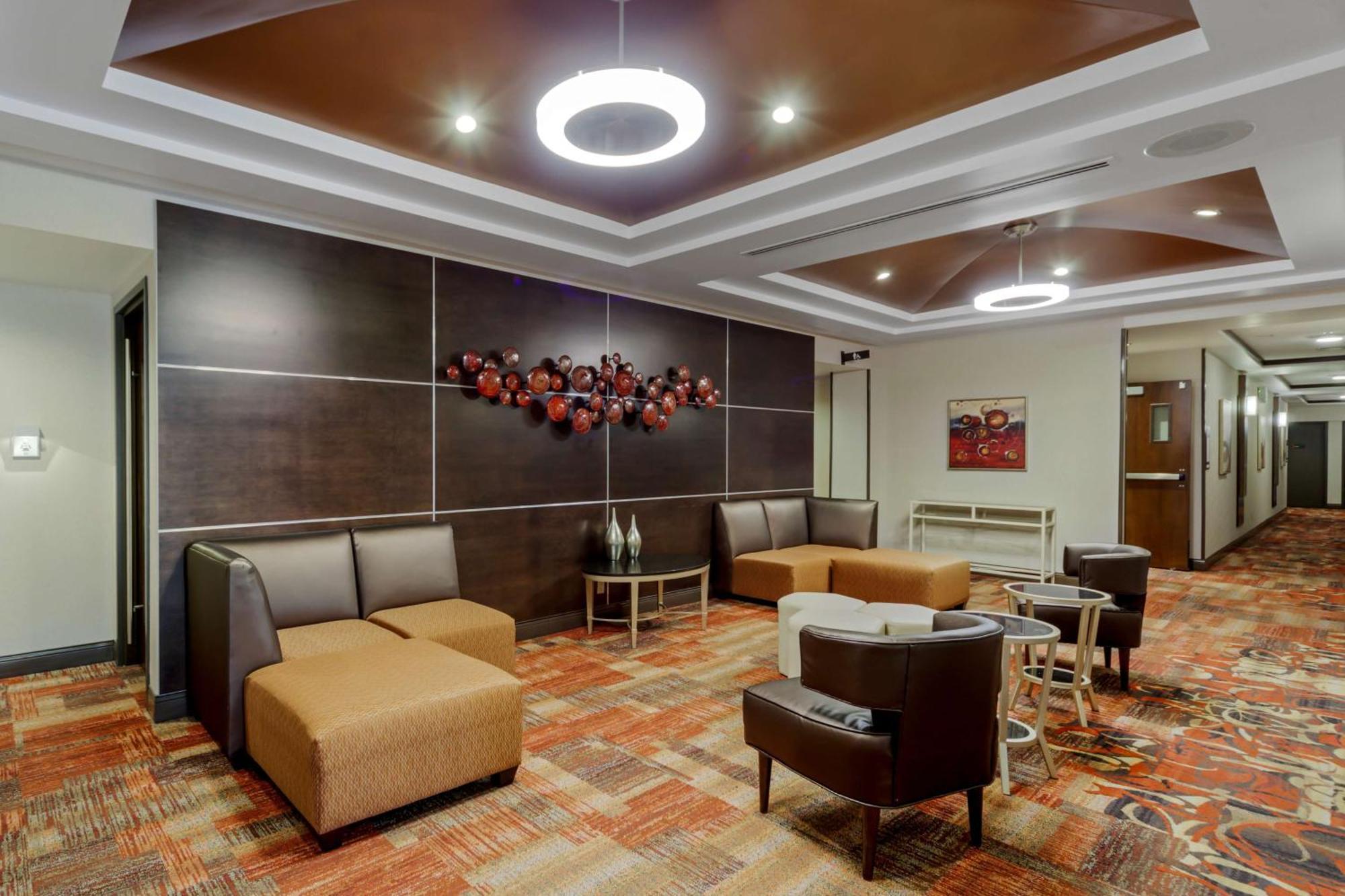 Best Western Premier Denham Inn & Suites Ледук Экстерьер фото
